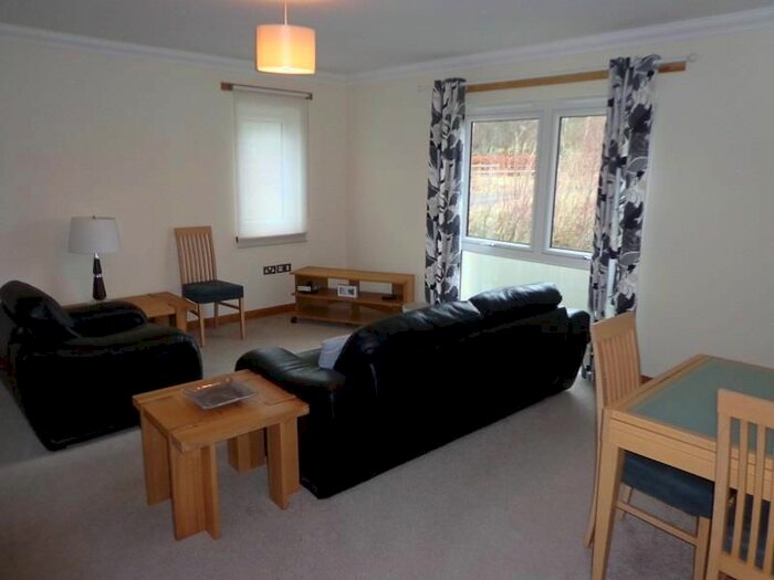 2 Bedroom Flat To Rent In Leys Park Grove, Dunfermline, KY12