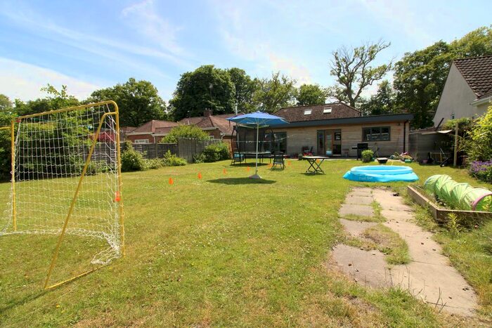 4 Bedroom Detached Bungalow For Sale In Curridge Road, Curridge, Thatcham, RG18