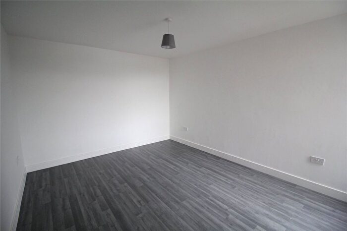 2 Bedroom Flat To Rent In Churchill Place, Harrow, HA1