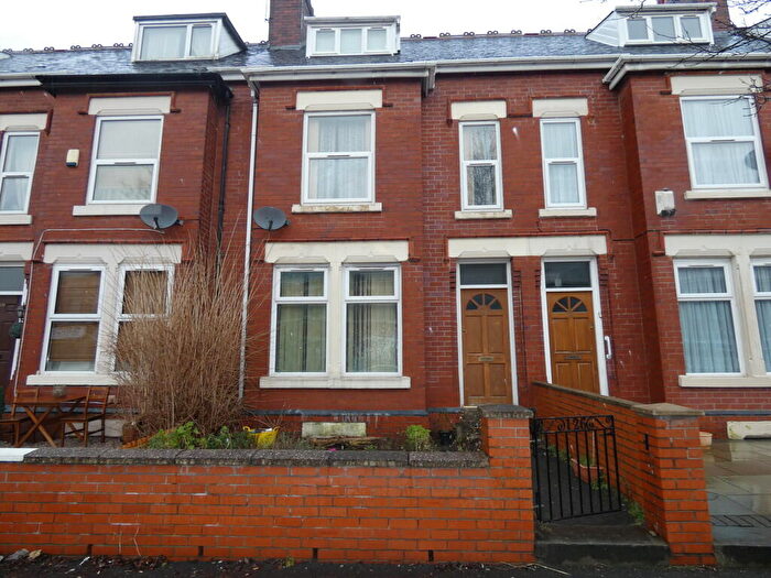 4 Bedroom Terraced House To Rent In Ayres Road, M16
