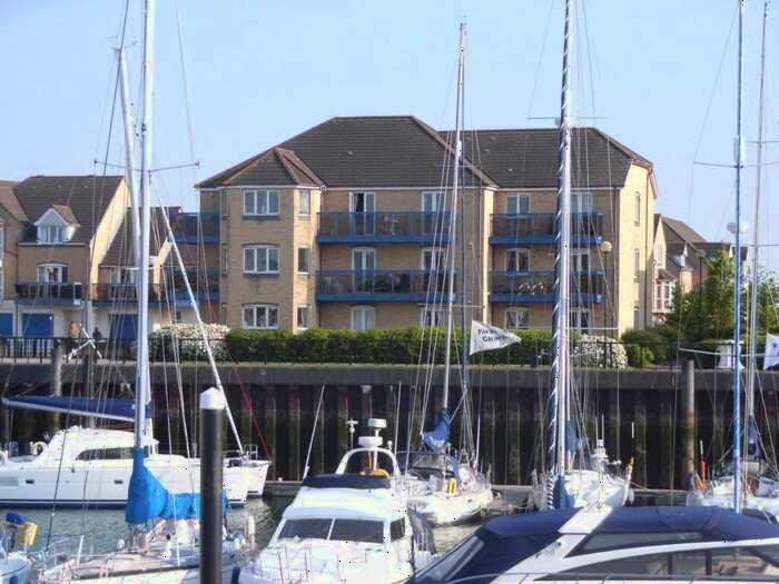 1 Bedroom Flat To Rent In Atlantic Close, Ocean Village, Southampton, SO14