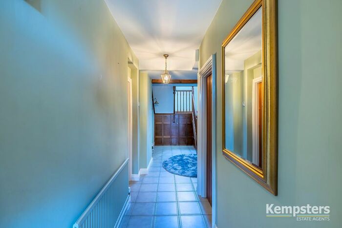 5 Bedroom Detached House For Sale In Blue Anchor Lane, West Tilbury, Tilbury, RM18