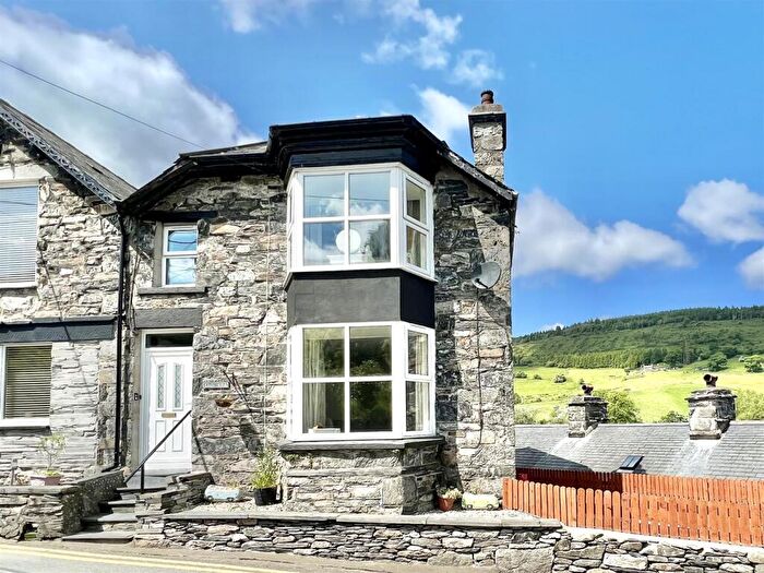 3 Bedroom House For Sale In Penmachno, LL24