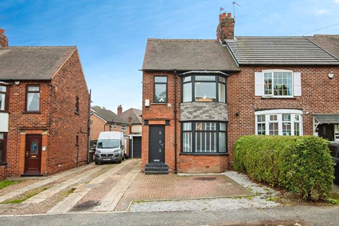 2 Bedroom Terraced House For Sale In Oakwood Avenue, Wakefield, West Yorkshire, WF2