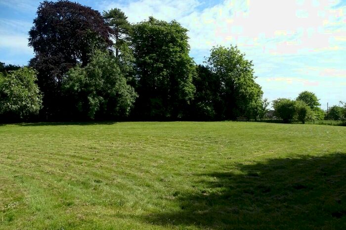 2 Bedroom Flat For Sale In East Hall, Lodge Road, IP26