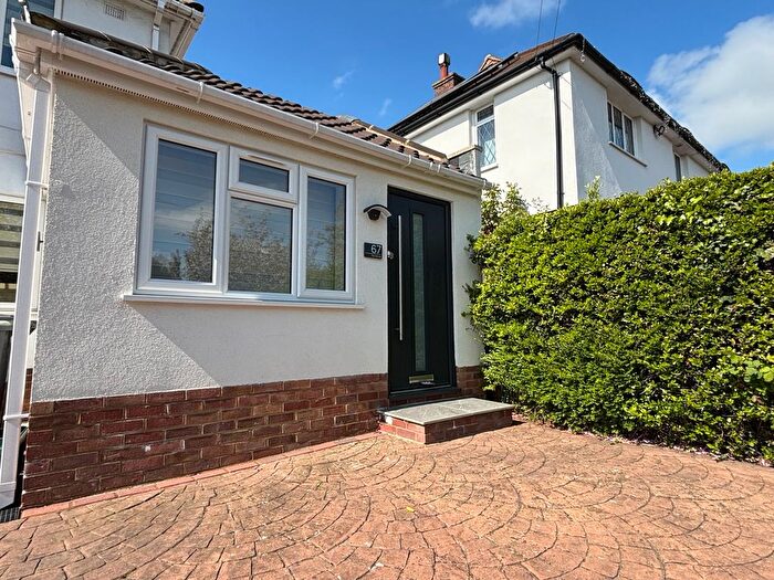 1 Bedroom Flat To Rent In The Ridgeway, Tonbridge, TN10