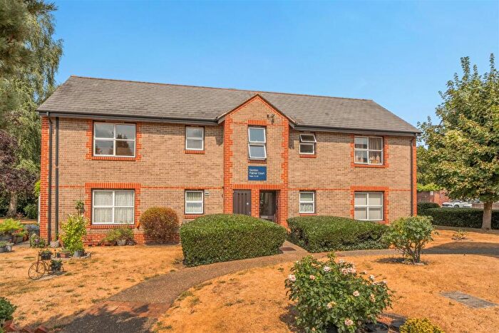 1 Bedroom Retirement Property For Sale In Gordon Palmer Court, Reading, Berkshire, RG30