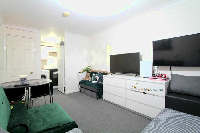 1 Bedroom Flat To Rent In Eagle Drive, London NW9