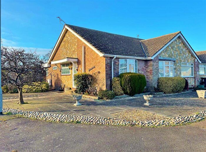 2 Bedroom Semi-Detached Bungalow For Sale In Garden Road, Walton-on-the-Naze, CO14