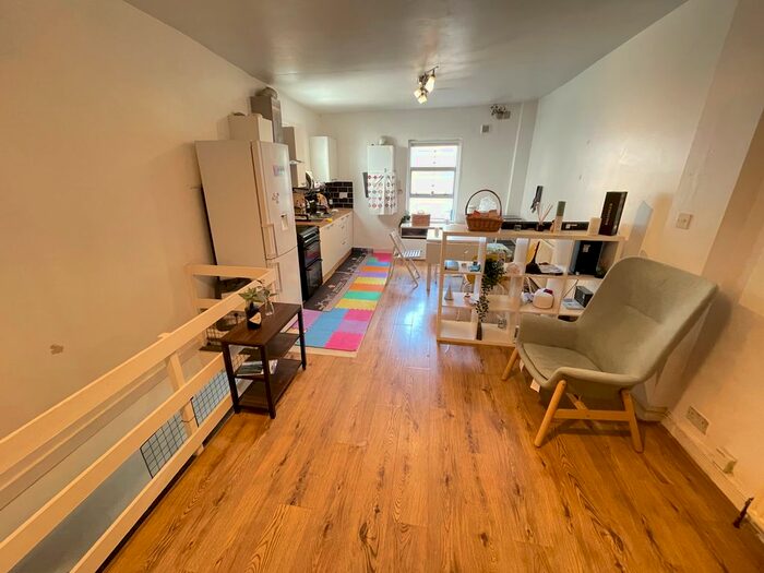 1 Bedroom Flat To Rent In Caledonian Road, London, N1