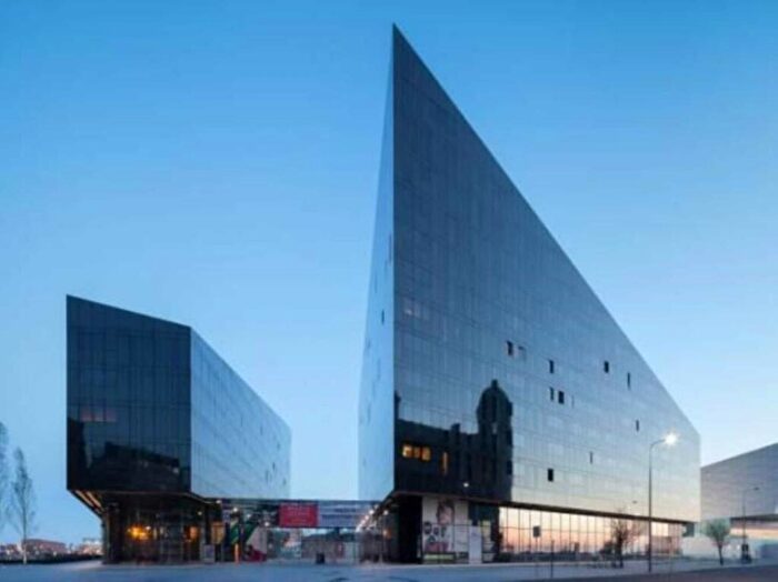 2 Bedroom Apartment To Rent In Mann Island, Liverpool, L3