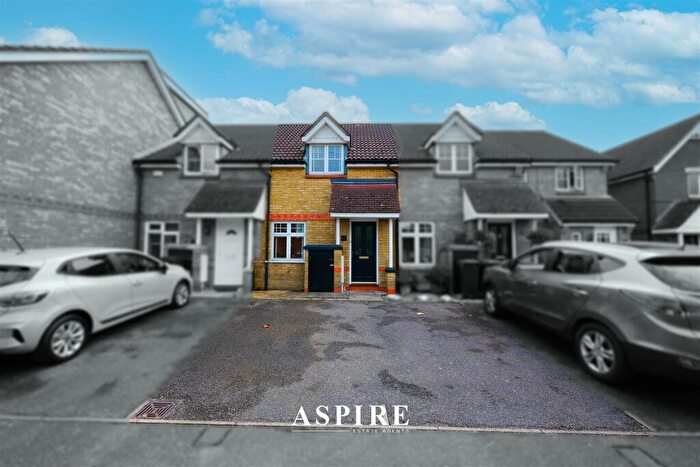 2 Bedroom Terraced House To Rent In Kestrel Grove, Rayleigh, SS6
