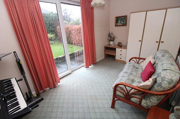 3 Bedroom Bungalow For Sale In Downs Crescent, Gawber, Barnsley, S75
