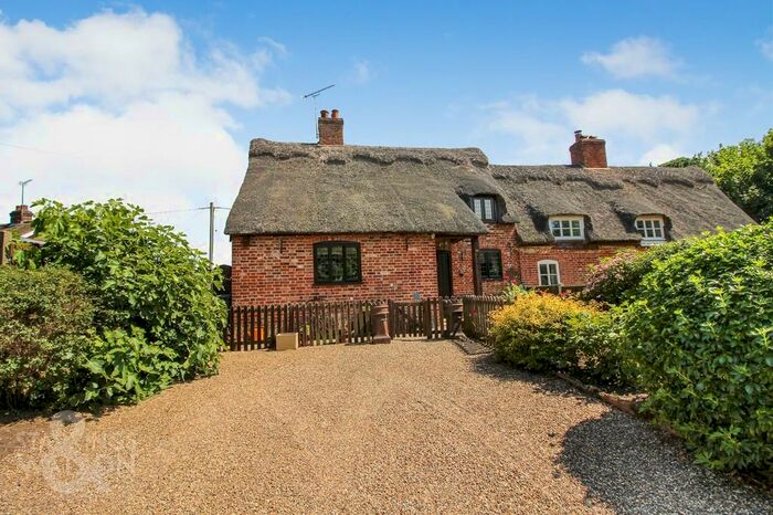 2 Bedroom Cottage For Sale In Prince Of Wales Road, Upton, Norwich, NR13