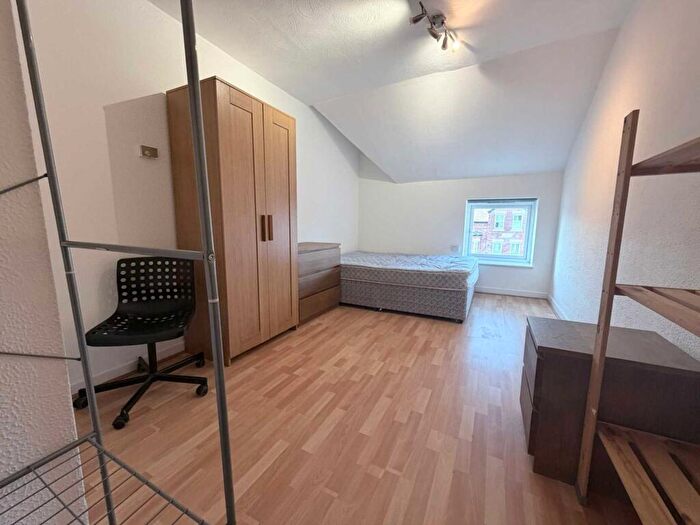 1 Bedroom Flat To Rent In Old Lansdowne Road, Manchester, M20