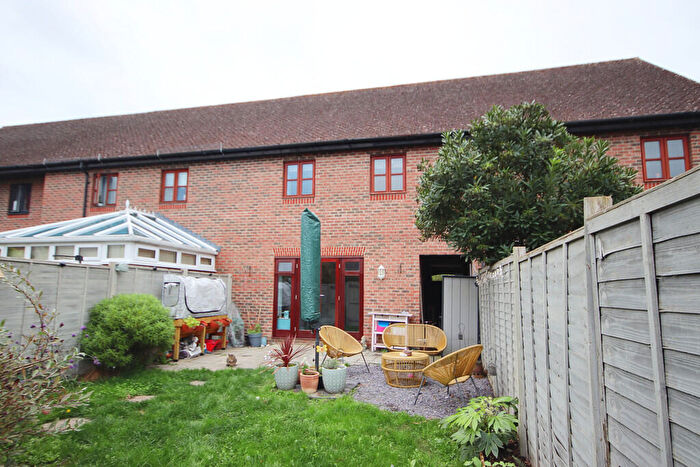 3 Bedroom Terraced House For Sale In Holders Close, Billingshurst, RH14