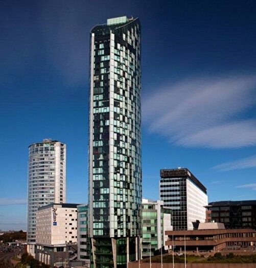 2 Bedroom Flat To Rent In Brook Street, Liverpool, Merseyside, L3