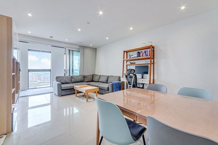 2 Bedroom Flat To Rent In Conquest Tower, Blackfriars Road, SE1