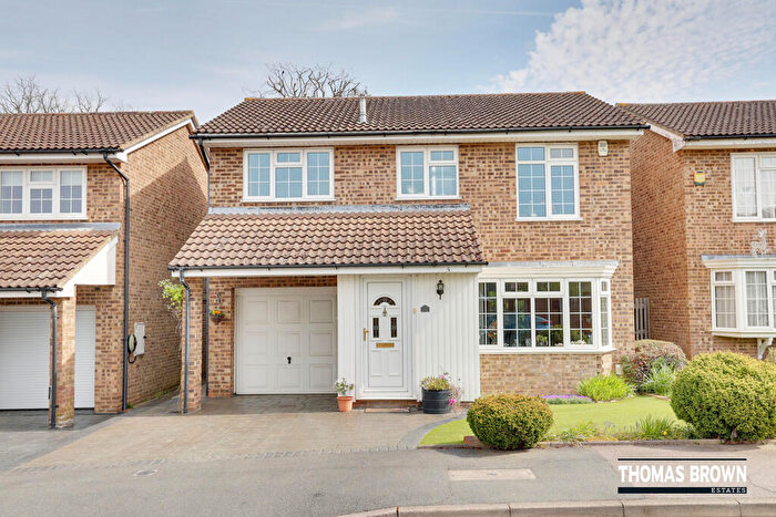 4 Bedroom Detached House For Sale In Burlington Close, Orpington, BR6