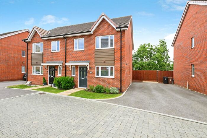 4 Bedroom Semi-Detached House For Sale In Oakthorpe, Hampton Centre, Peterborough, PE7