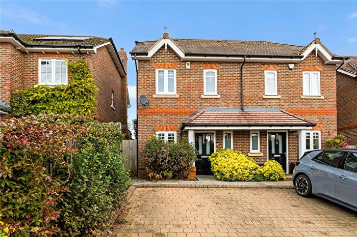 3 Bedroom Semi-Detached House For Sale In Lower Road, Cookham, Maidenhead, Berkshire, SL6