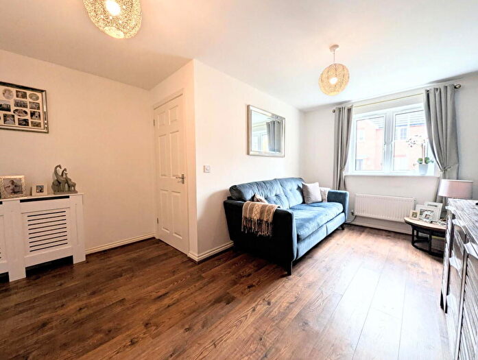 3 Bedroom End Of Terrace House For Sale In Kipling Close, Whiteley, Fareham, PO15