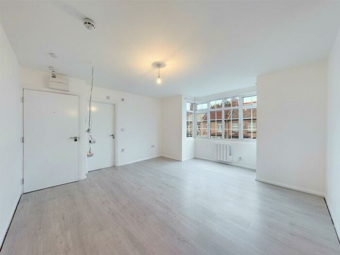 Studio To Rent In Wellington Road, Harrow, HA3