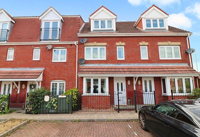 1 Bedroom Maisonette For Sale In Chadwick Way, Hamble, SO31