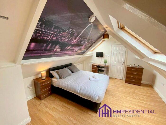 8 Bedroom Flat To Rent In Westgate Road, Newcastle Upon Tyne, NE4