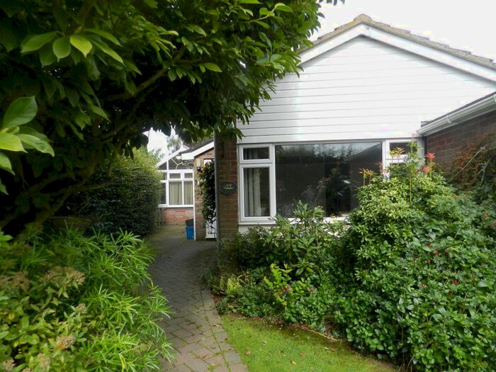 3 Bedroom Bungalow To Rent In Ashby Road, Welton, Daventry, NN11