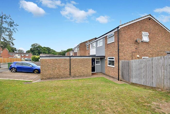 3 Bedroom End Of Terrace House For Sale In Fir Tree Grove, Lordswood, Chatham, ME5