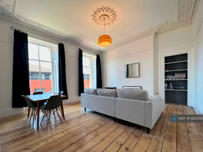 2 Bedroom Flat To Rent In Elderslie Street, Glasgow, G3