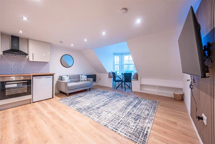 2 Bedroom Flat For Sale In George Street, Perth, PH1