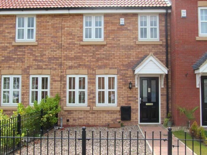 3 Bedroom Terraced House To Rent In Poolsbrook Park, Kingswood, Hull HU7