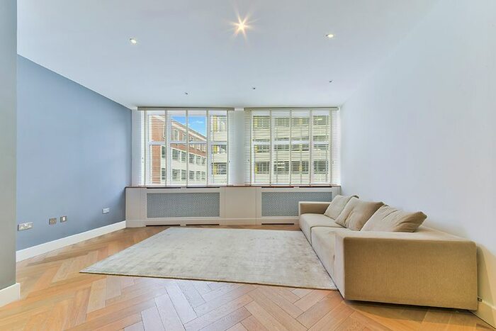 3 Bedroom Flat To Rent In Saffron Hill, London, EC1N