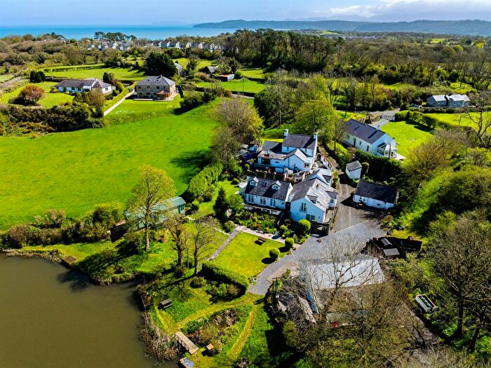 9 Bedroom Property For Sale In Tyn-Y-Gongl, LL74