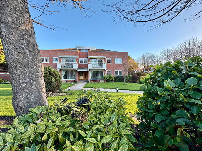 2 Bedroom Apartment For Sale In Westbourne Road, Southport, PR8