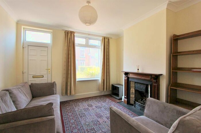 2 Bedroom Terraced House To Rent In Tullibardine Road, Sheffield, S11