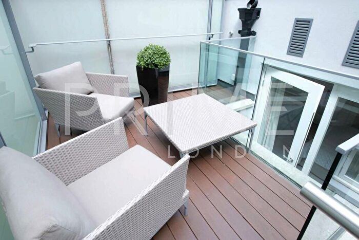 2 Bedroom Flat To Rent In Duke Street, Mayfair, London, W1K