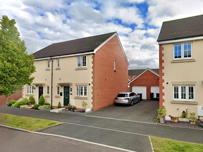 3 Bedroom Semi-Detached House For Sale In Skylark Road, Melksham, Wiltshire, SN12