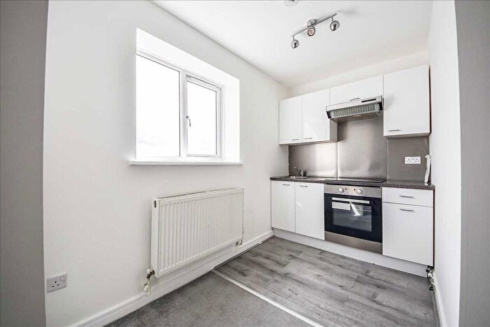 1 Bedroom Flat For Sale In Avon House, Tithe Barn Road, Wellingborough, NN8