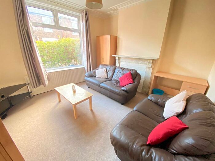 4 Bedroom Terraced House To Rent In Uttoxeter Old Road, Derby, DE1