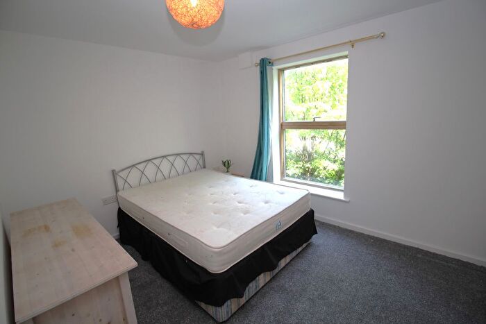 1 Bedroom Flat To Rent In Chester Road, Old Trafford, M16