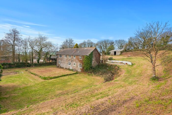 4 Bedroom Barn Conversion For Sale In East Allington, Totnes, TQ9