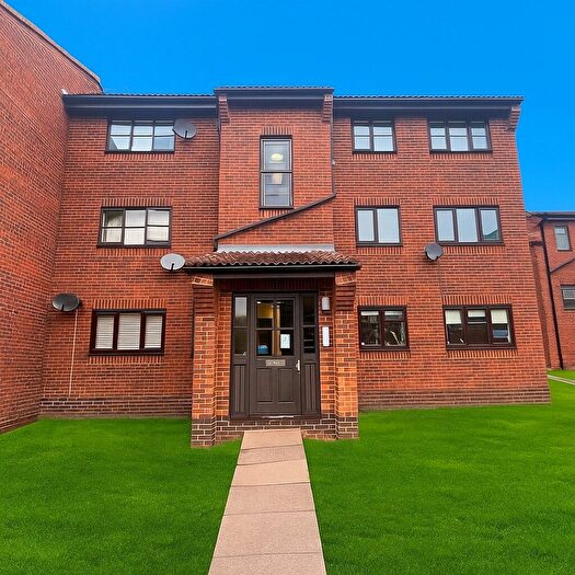 2 Bedroom Flat To Rent In Crocus Way, CM1