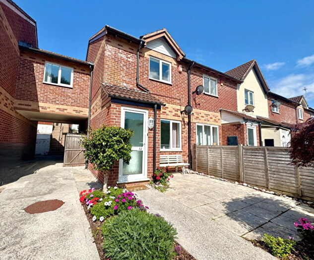 3 Bedroom Terraced House For Sale In Honiton Walk, Whitleigh, Plymouth, PL5