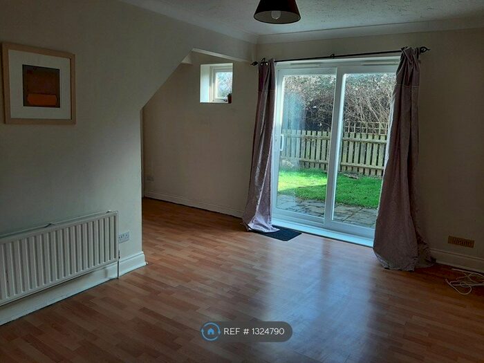 3 Bedroom Terraced House To Rent In Engaine Drive, Milton Keynes MK5