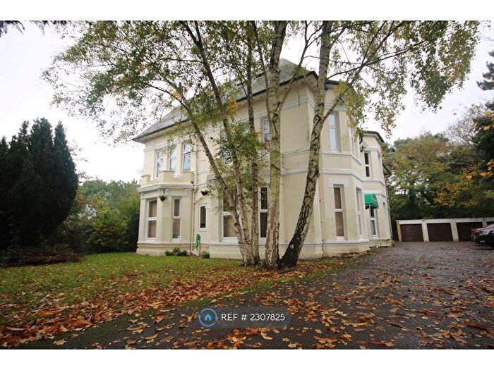 Studio To Rent In Meriton Court, Bournemouth, BH1