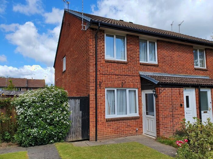 1 Bedroom Maisonette To Rent In Forresters Drive, Welwyn Garden City, AL7