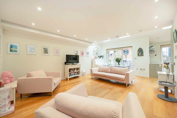 3 Bedroom Flat For Sale In West End Lane, West Hampstead, NW6